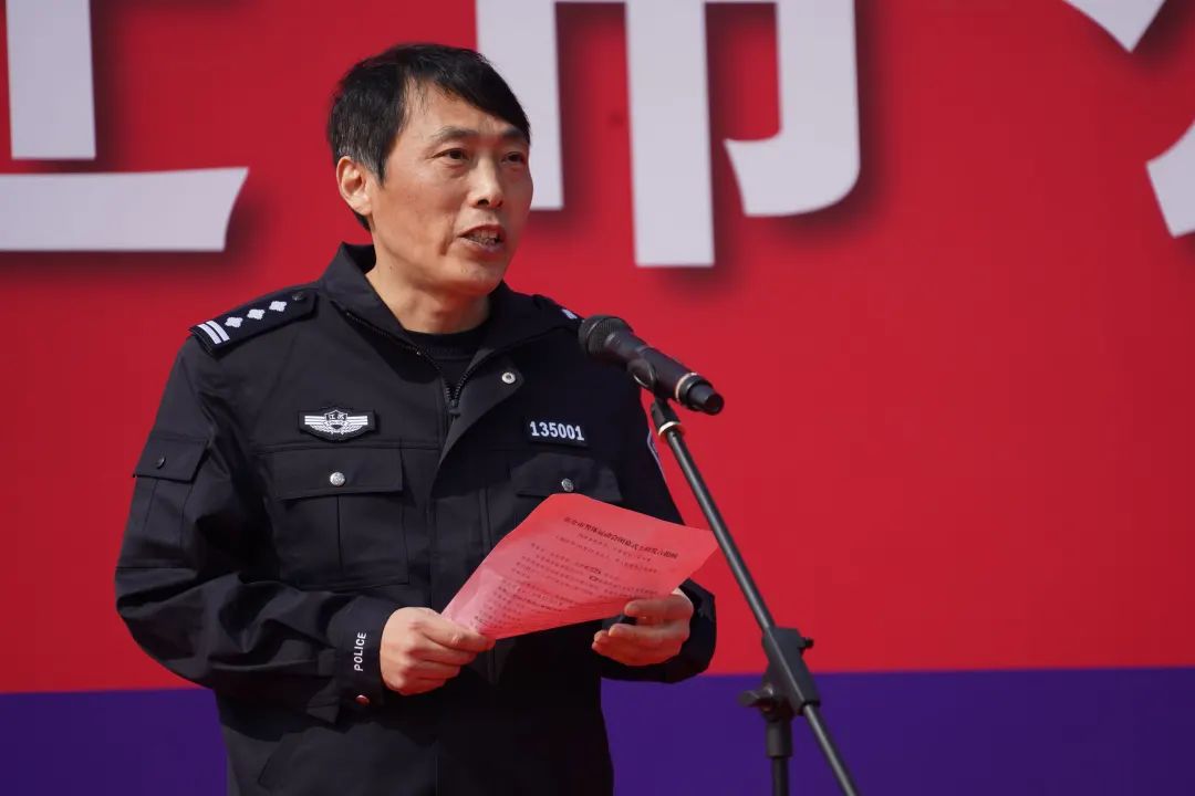 赛场竞技展风采团结拼搏燃激情这场运动会上泗洪公安喜获佳绩