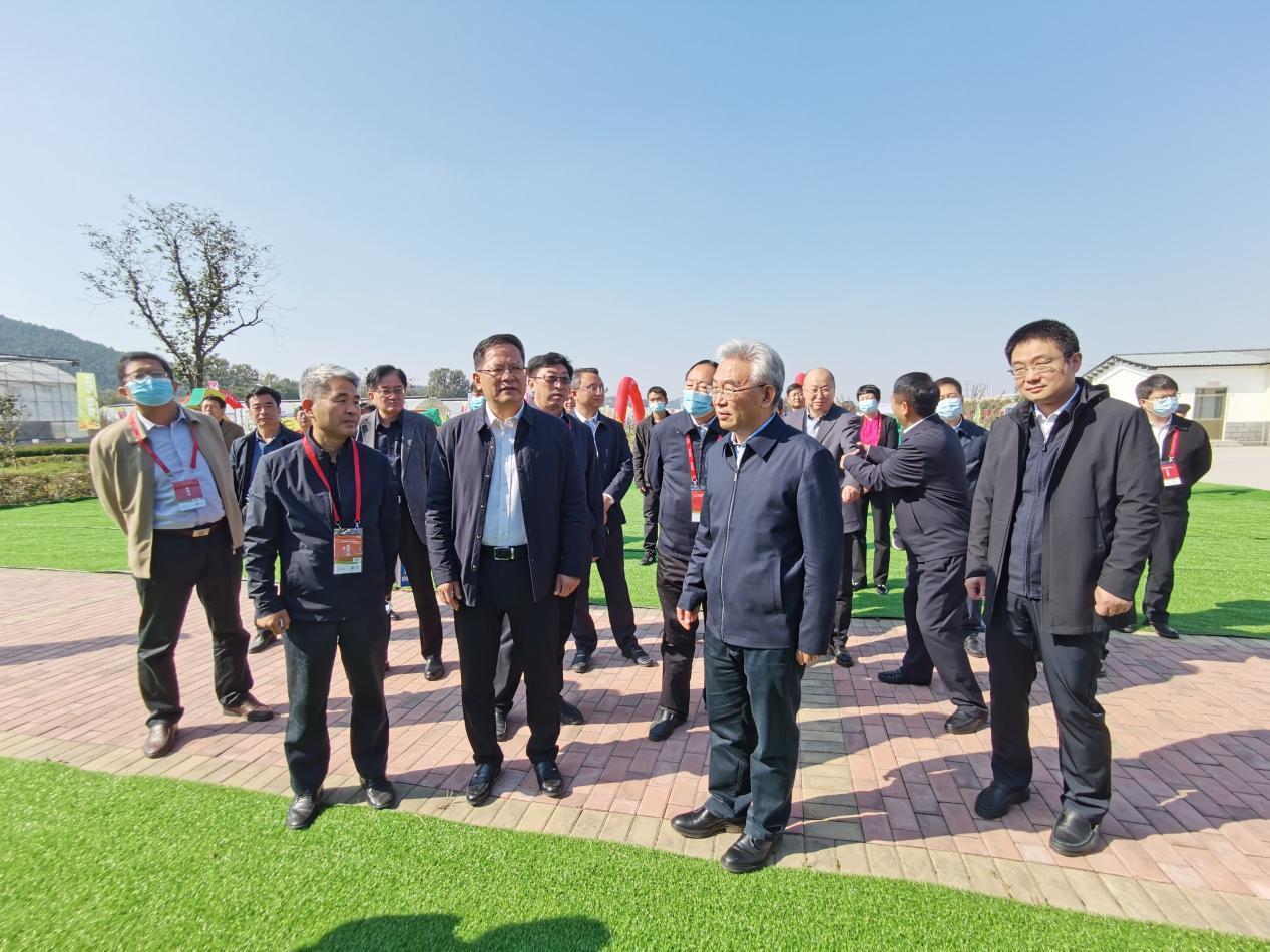 济南市国家农作物品种展示评价基地迎来种业盛会