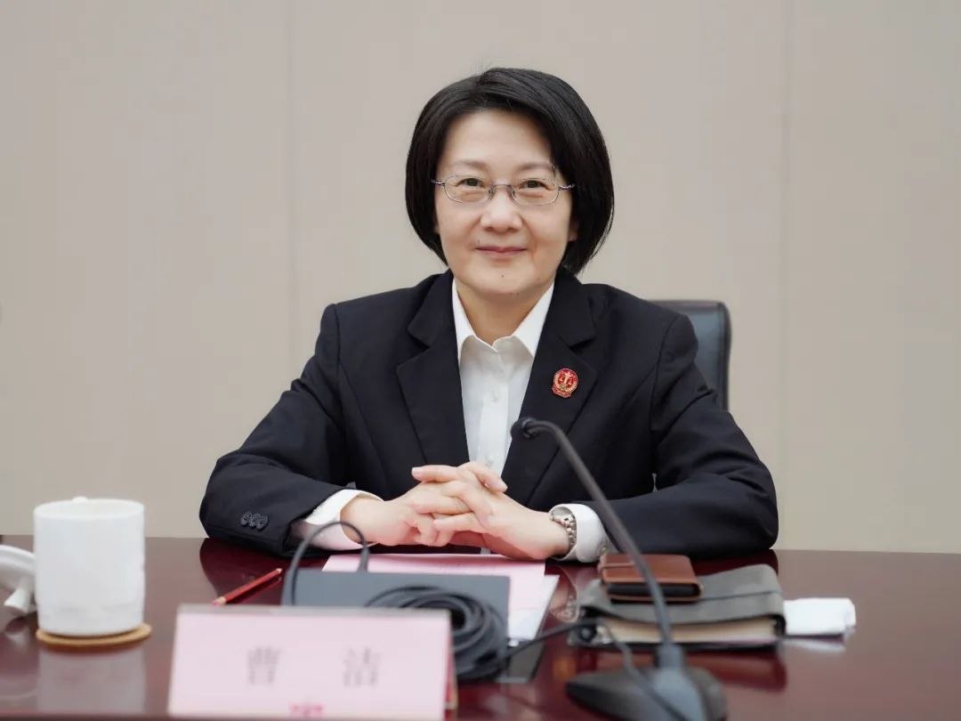 曹洁院长指出,徐汇法院要与区司法局形成合力,理顺机制,创新亮点,共同