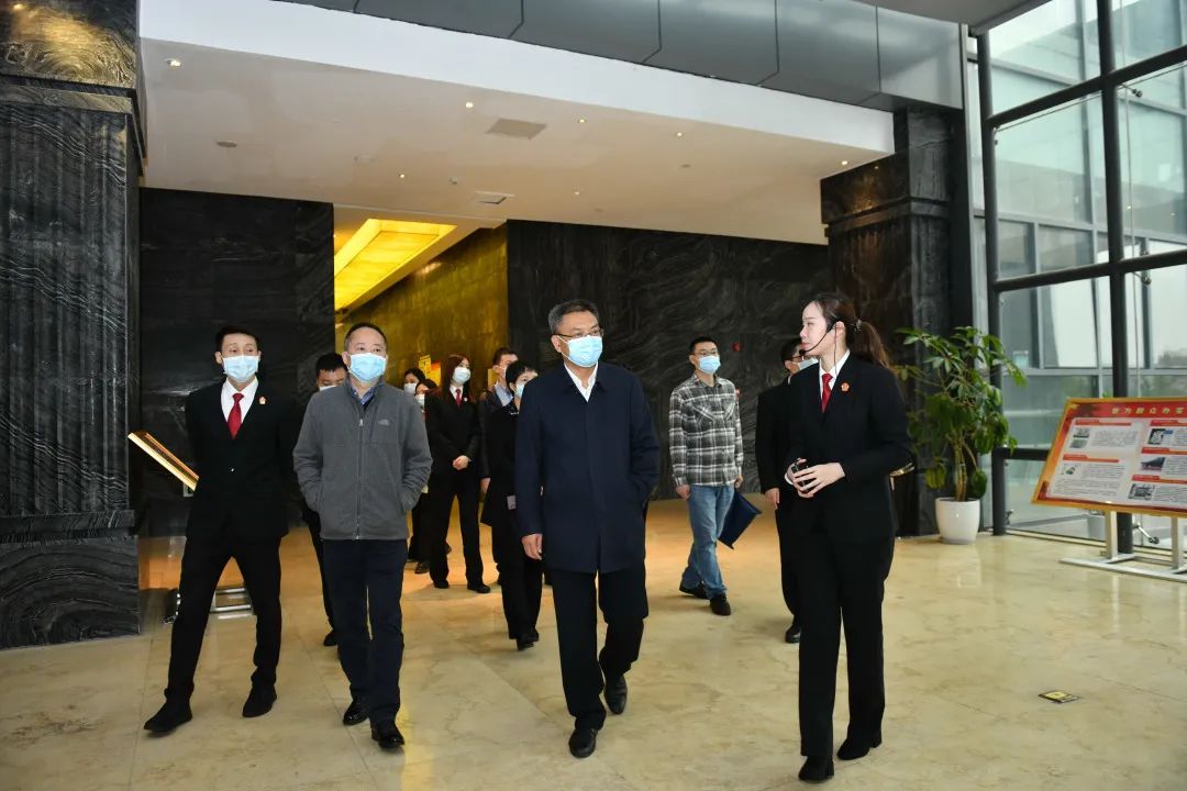 最高人民法院诉服办负责人王连祥调研武侯法院诉讼服务工作