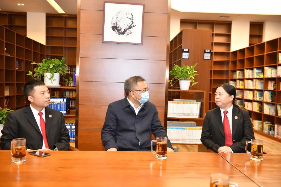 最高人民法院诉服办负责人王连祥调研武侯法院诉讼服务工作