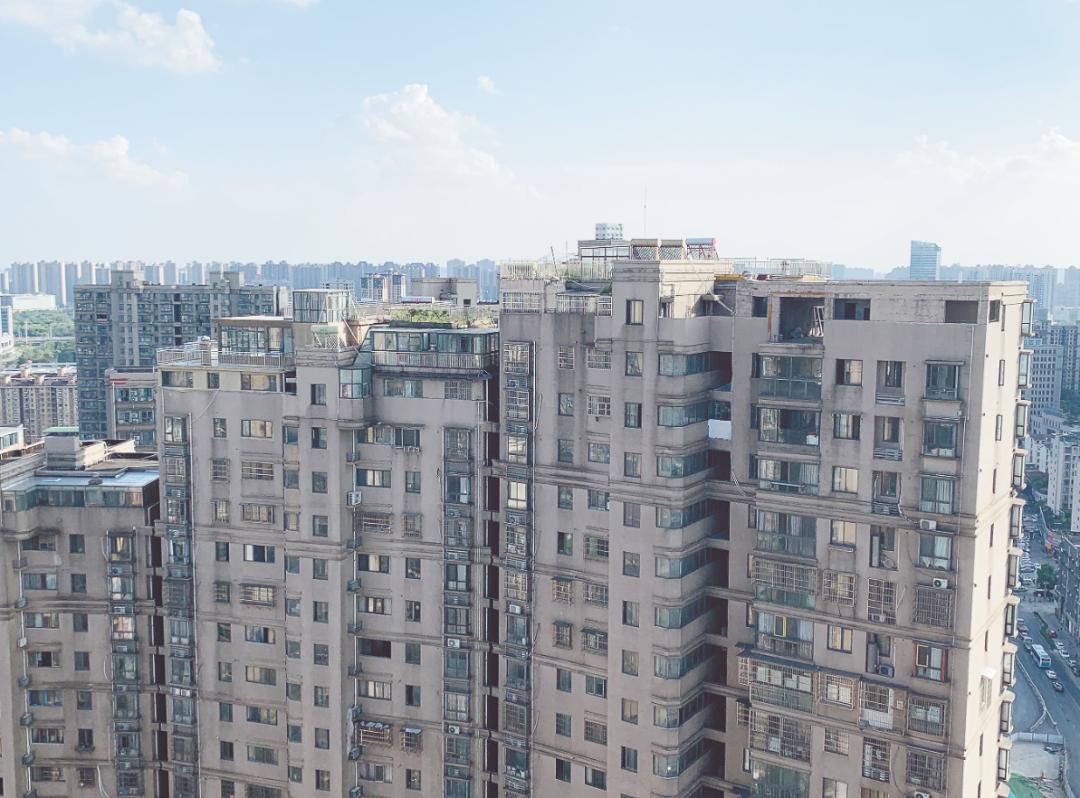 事发南昌一小区31层高楼悄悄长高