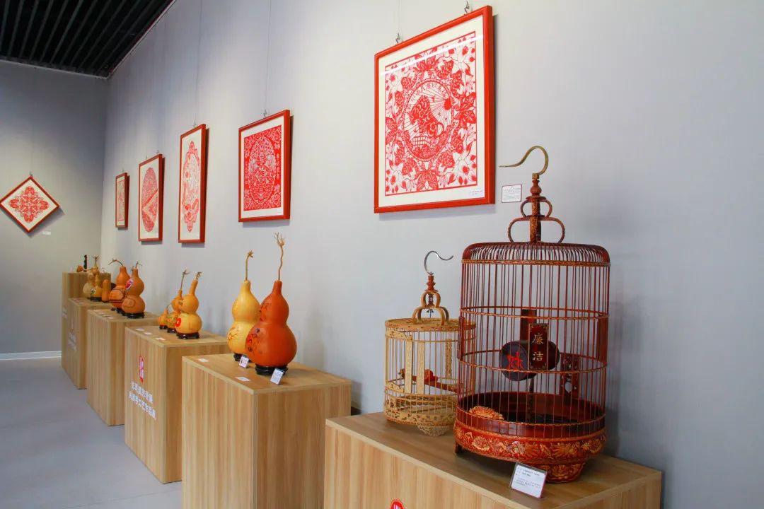 关注青岛市非遗里的清廉民间手工艺作品展在即墨古城开展