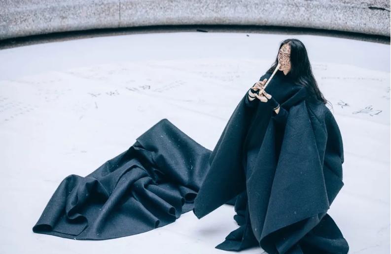 最具东方神秘气质的灵魂舞者赵梁东方灵欲三部曲开票