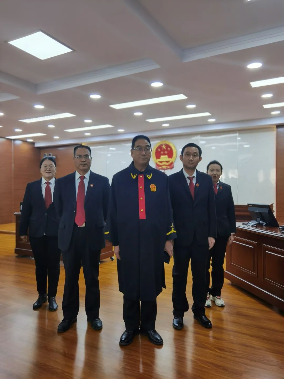冬奥来了崇礼法院为冬奥祝福为冬奥加油
