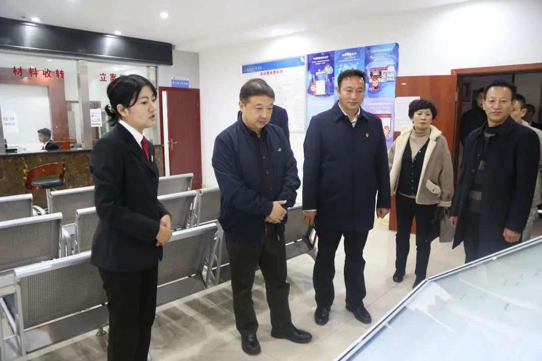 美姑县委常委,政法委书记阿力史约,美姑县人民法院党组副书记,副院长