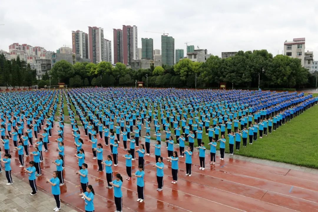 多彩人生从这里扬帆起航|兴义八中校园文化建设扫描