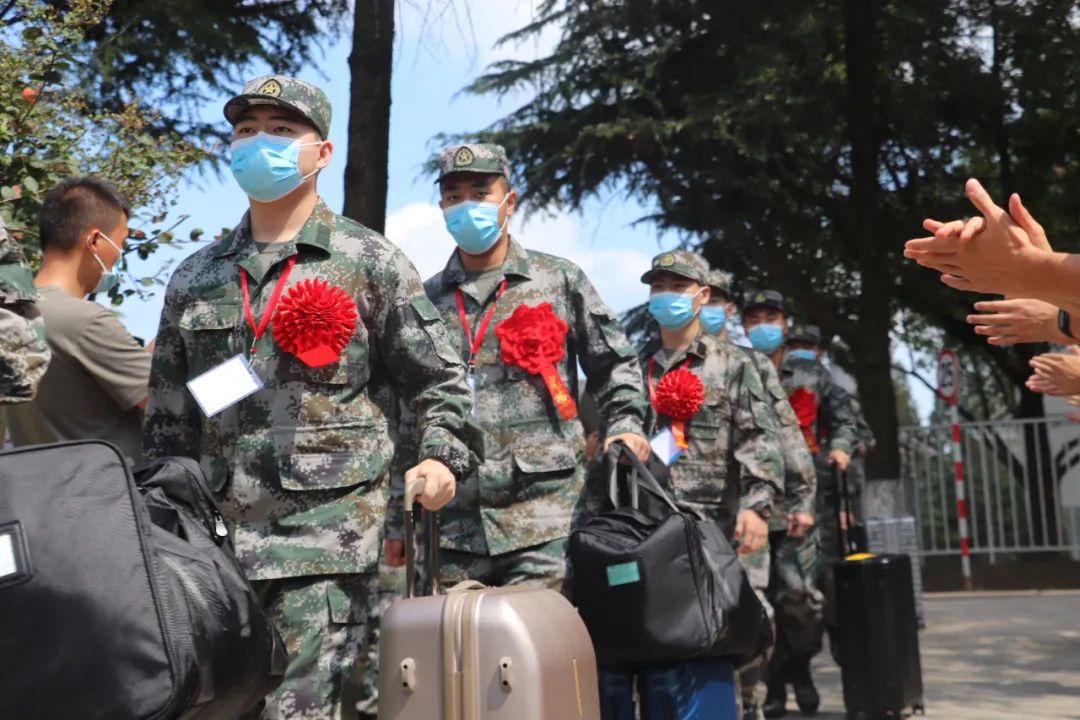 31619部队的新兵入营已经一月有余这是每一位热血青年的梦想战场杀敌