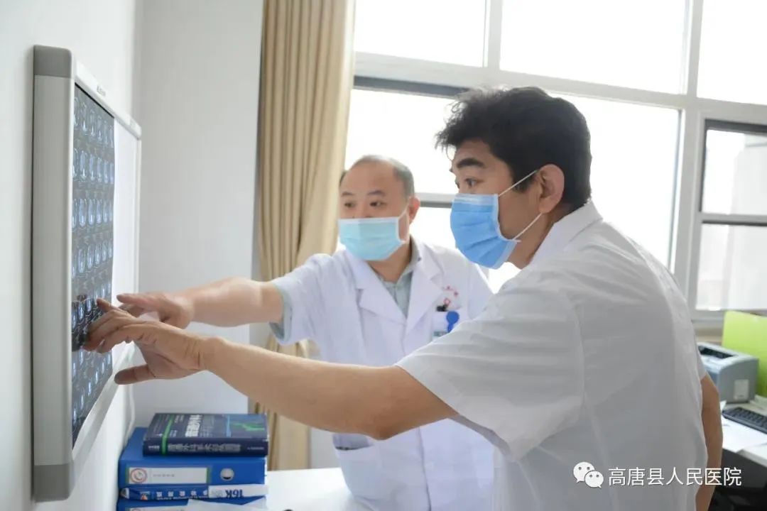 刘凤崎教授 北京友谊医院骨科▲杨淑丽博士 北京妇产医院▲杨明琪教授