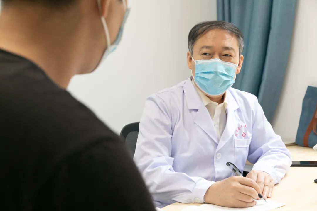 主任 山大二院手足外科▲滕剑波主任 山东省立医院超声专家▲陈教授