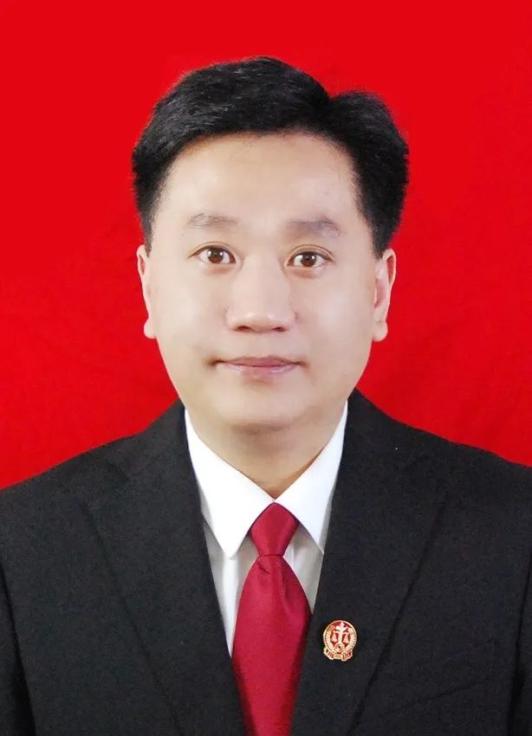 瞿言东全票当选为石门县人民法院院长