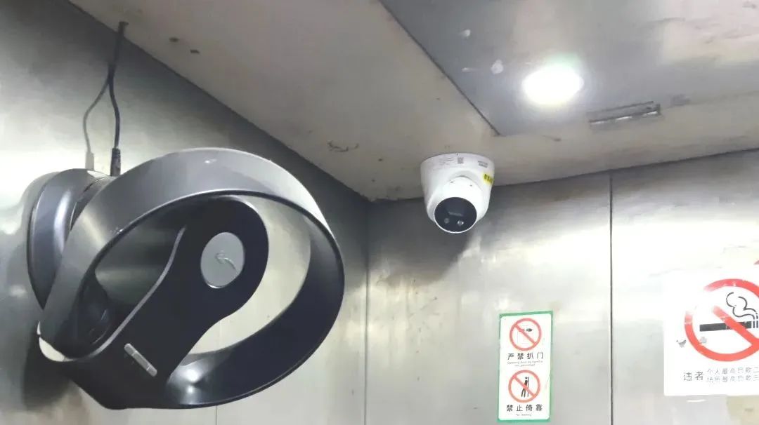 电梯装天眼这个小区这样杜绝电动车上楼