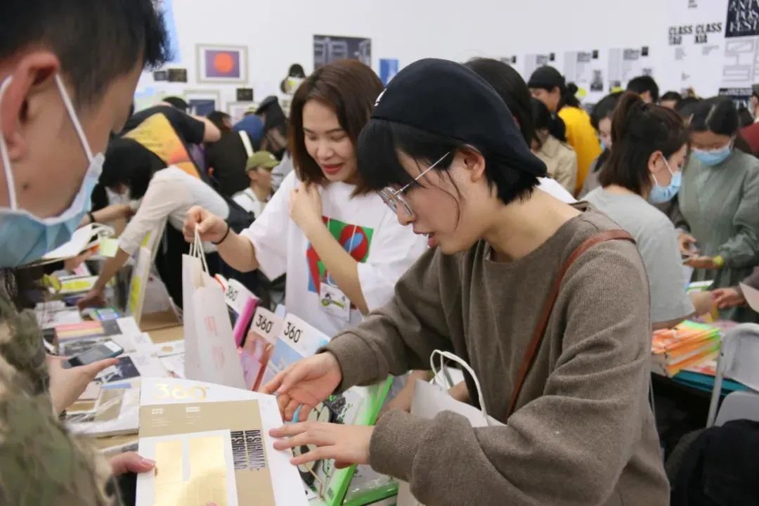 look2021上海艺术书展开展