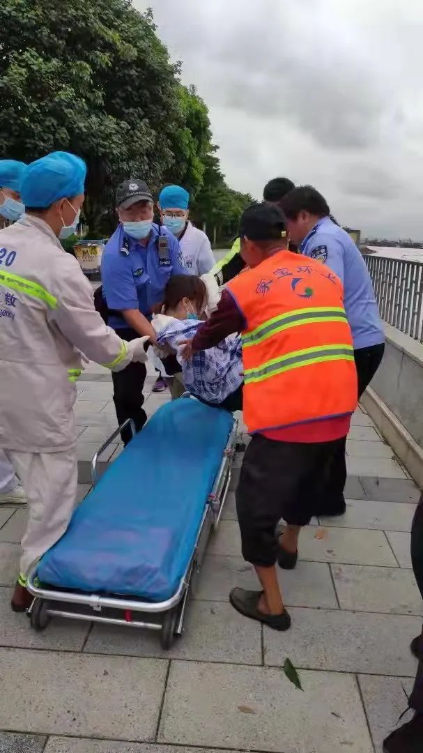 东莞环卫工人勇救落水女子心里只想着救人