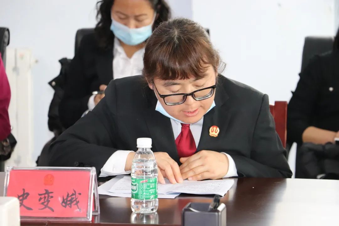 找堵点破难题多伦县人民法院召开涉物业纠纷座谈会