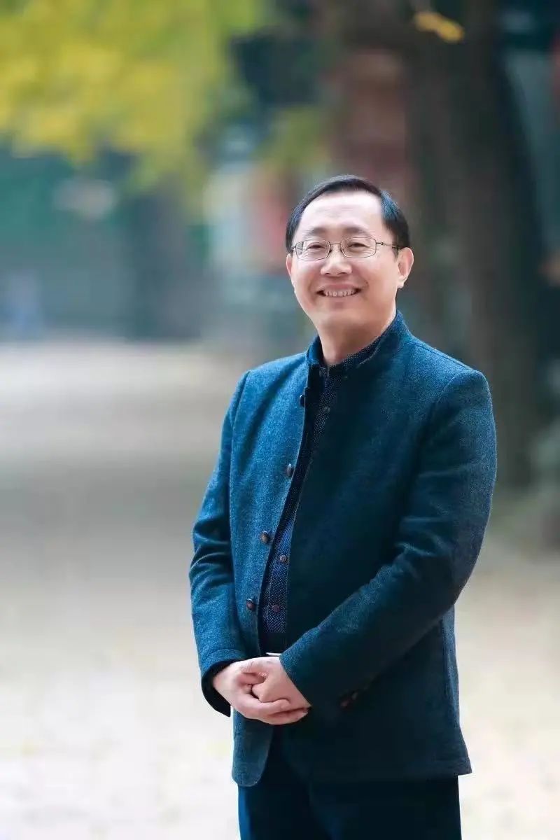 "让语文成为诗意的存在"——记杭师大经亨颐教育学院教授王崧舟