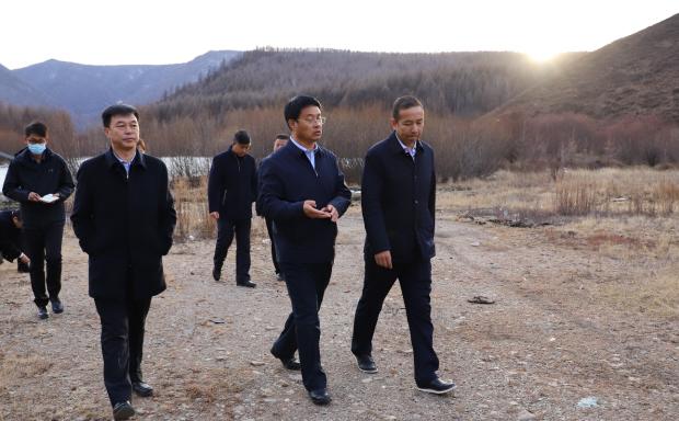 关注杨永久一行赴白狼林业局阿尔山森工公司走访调研