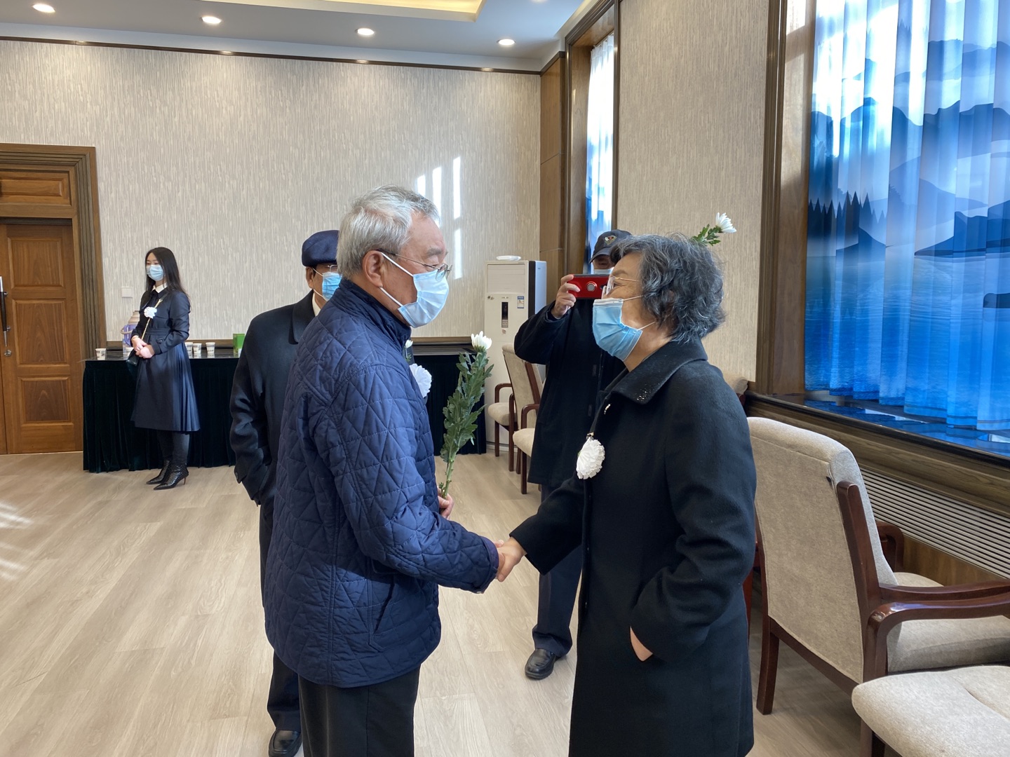 胡德平,胡昭广,谢伯阳等悼念金亦石