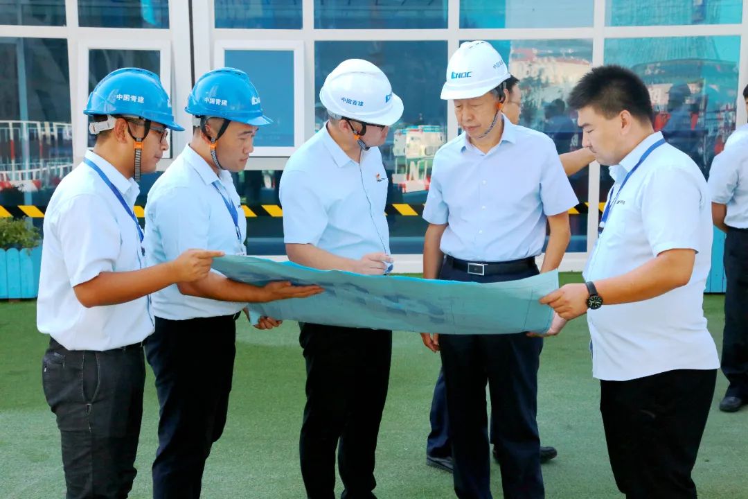 校友访谈杜波从工程师到青建集团领航人