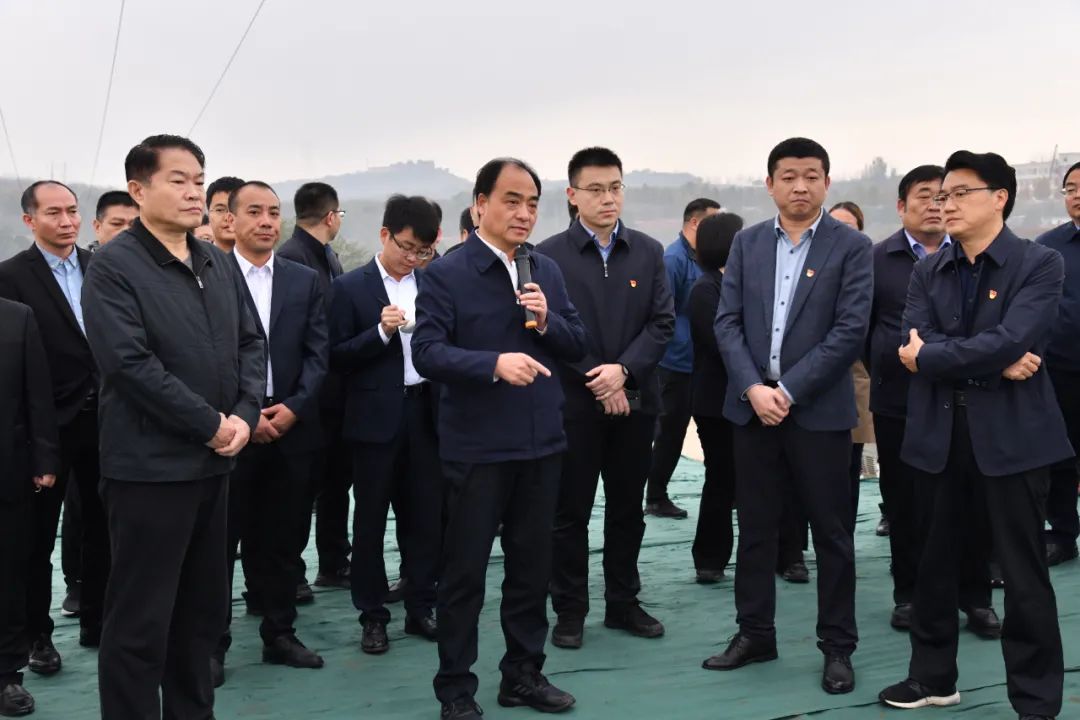 新安开展集镇建设及人才公寓项目观摩活动