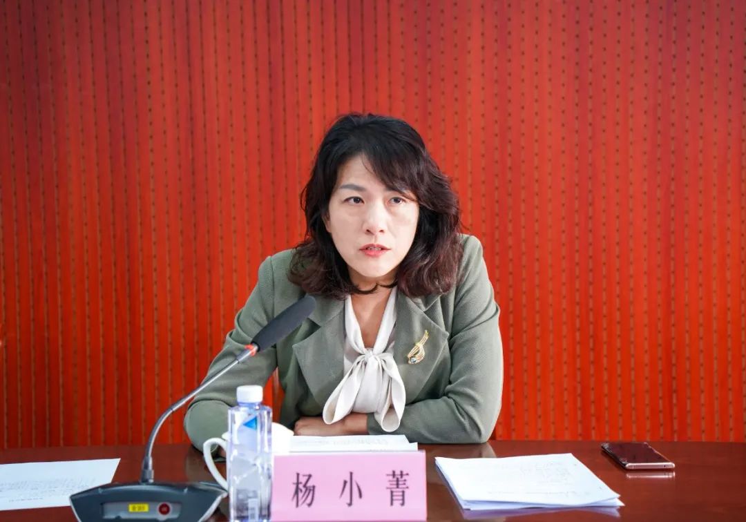 杨小菁指出,当前全国疫情形势严峻,给进博会疫情防控工作带来较大难度