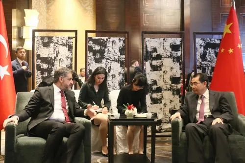 外交部部长助理吴江浩出席土耳其国庆招待会