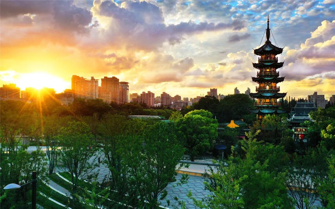 long hua龙华塔和龙华寺01探访徐汇优秀历史建筑,了解这片城区深厚的