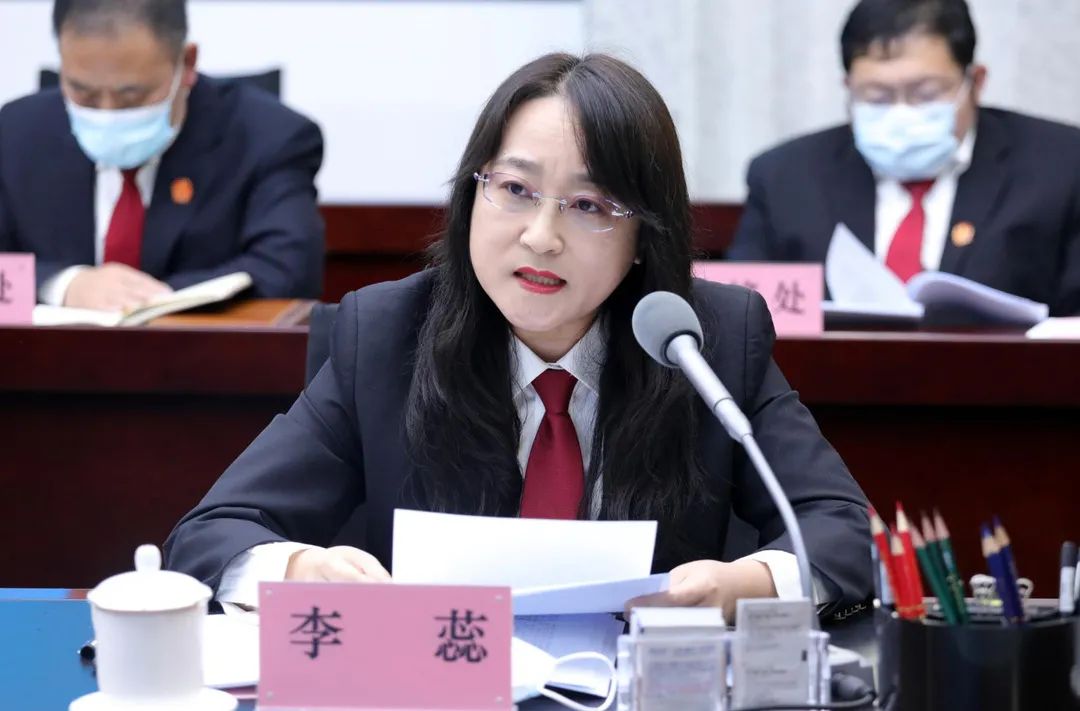 郑青高度重视人才工作为辽宁法院高质量发展奠定根基