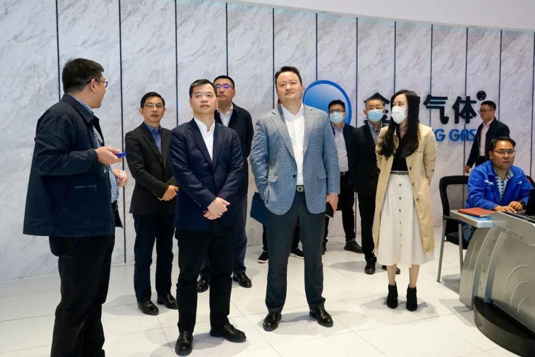 区领导赴金宏气体调研