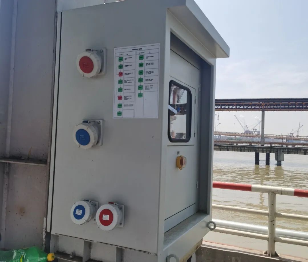 办实事丨用电量同比增长162% 泰州海事解决岸电使用