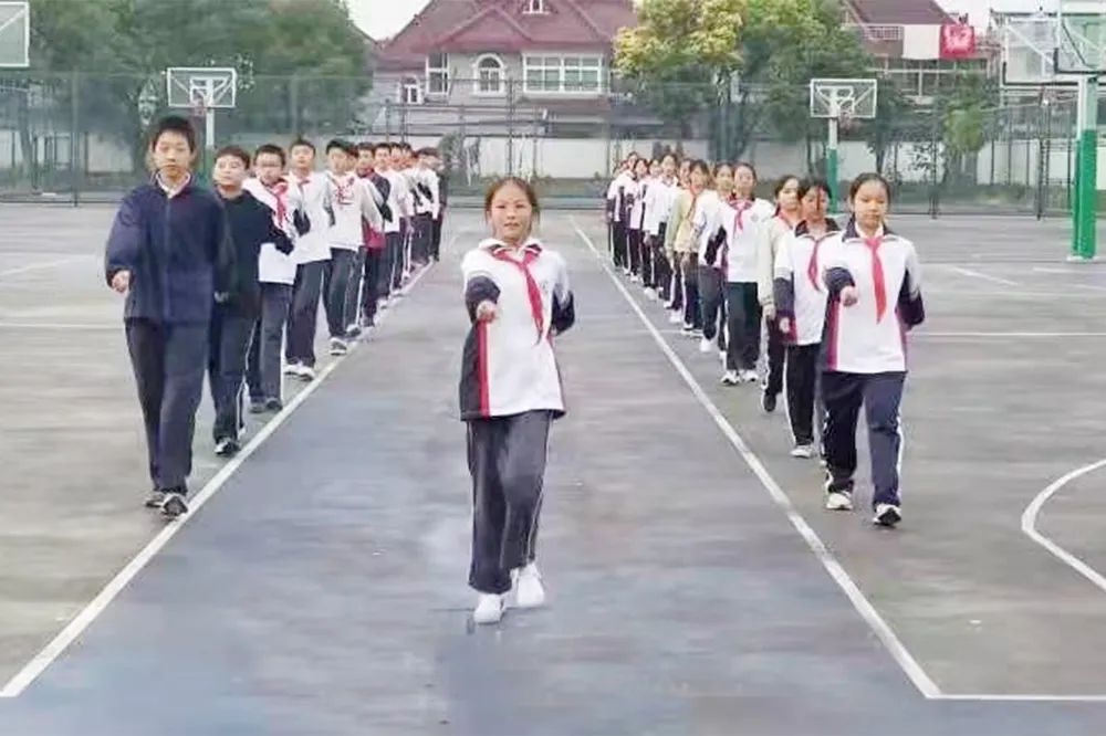罗泾中学学生遇害图片