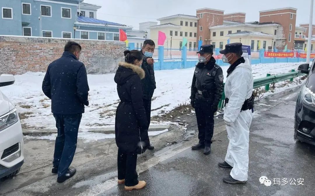 县领导督导检查花石峡镇疫情防控工作从严从细从实抓好疫情防控