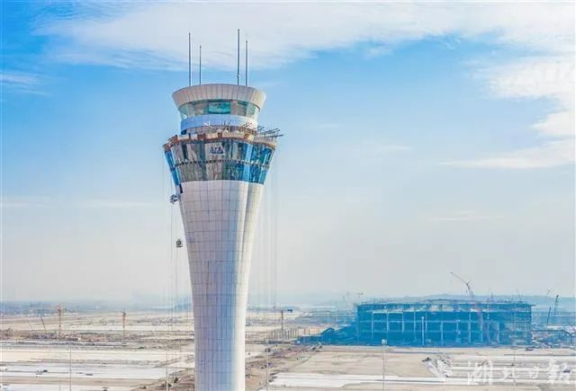 王卫现身顺丰机场建设进入关键节点