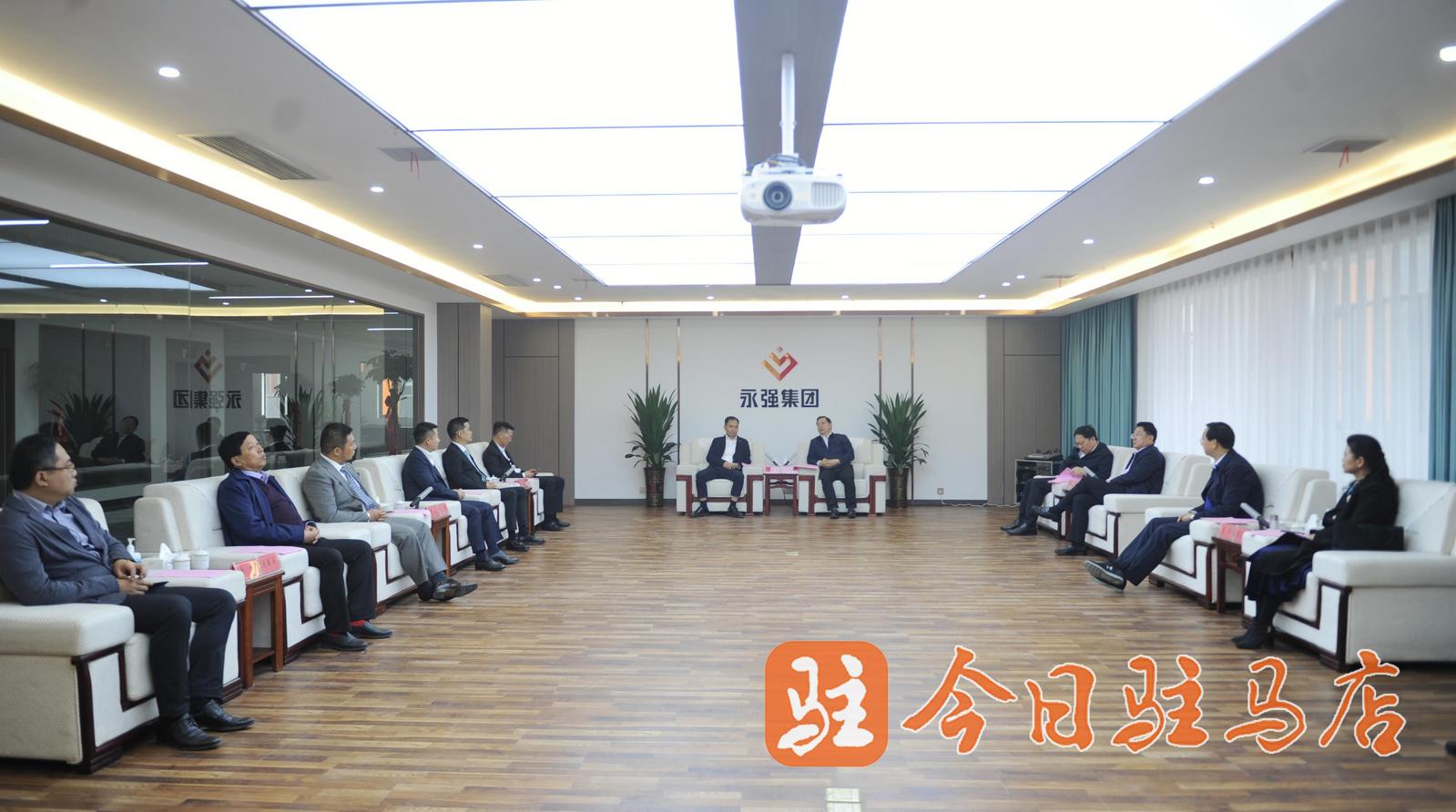 市委副书记,市长李跃勇与浙江永强集团董事长谢建勇一行亲切会谈,共同