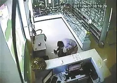 心肺复苏压断老太肋骨二审维持原判  不用承担民事赔偿责任