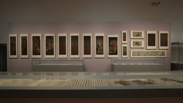 收集了国内外博物馆收藏的数以万计的中国古代绘画图像,以数字化的