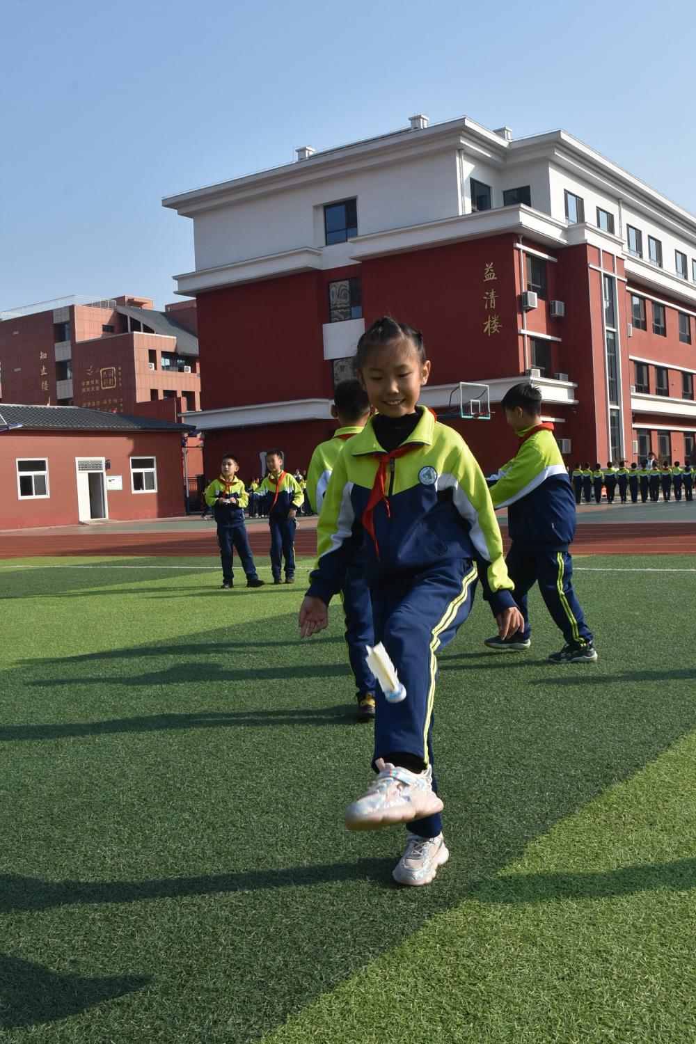 浦东南路小学校服图片