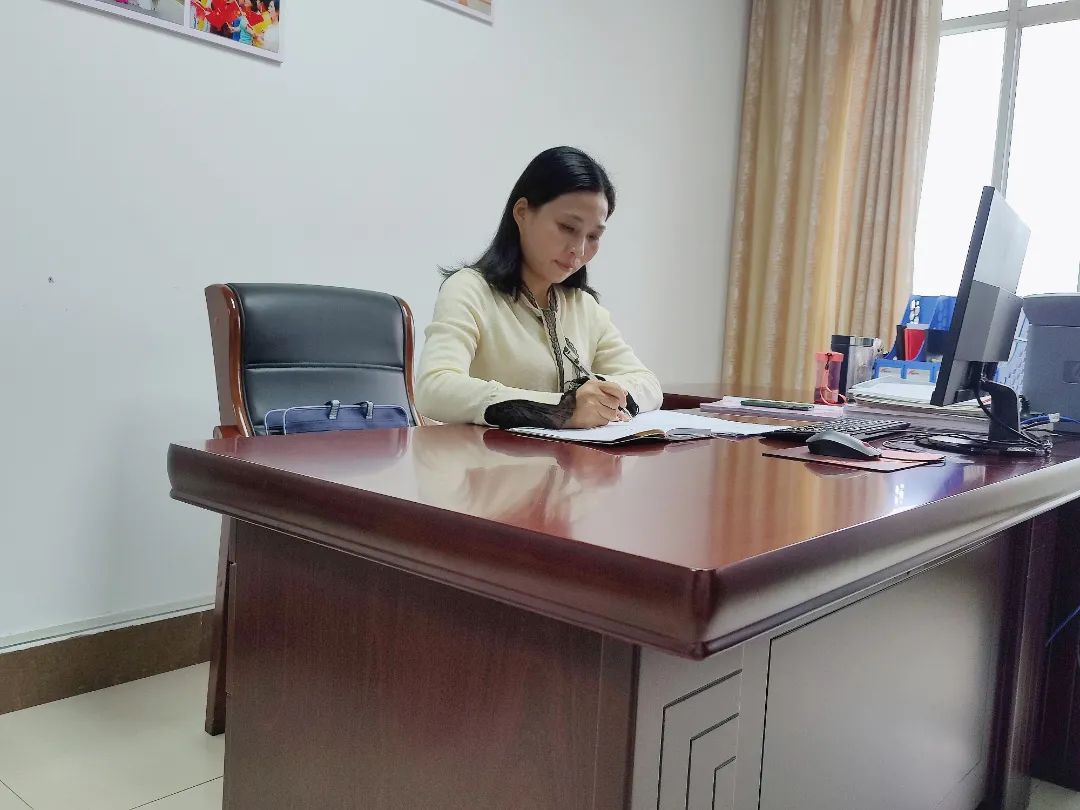 全市广大妇女干部群众热议市第九次党代会