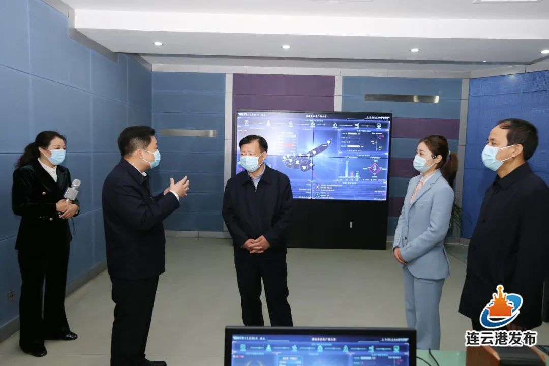 方伟看望慰问一线新闻工作者_澎湃号·政务_澎湃新闻-The Paper
