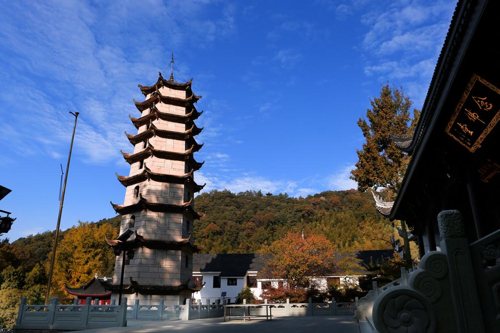 安吉县北天目灵峰寺供稿:安吉县委统战部原标题:《【生态建设】湖州