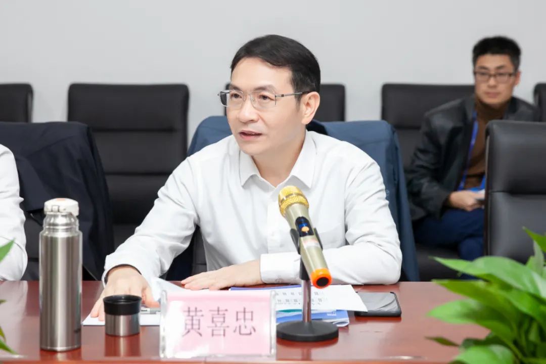 黄喜忠确保把移博会办成展示形象促进发展的盛会