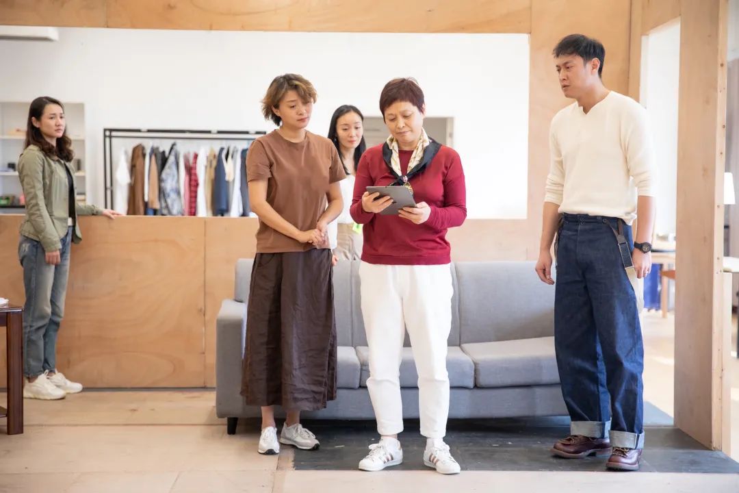 公益话剧《向阳而生》|"黄金七十二小时"的生死赛跑