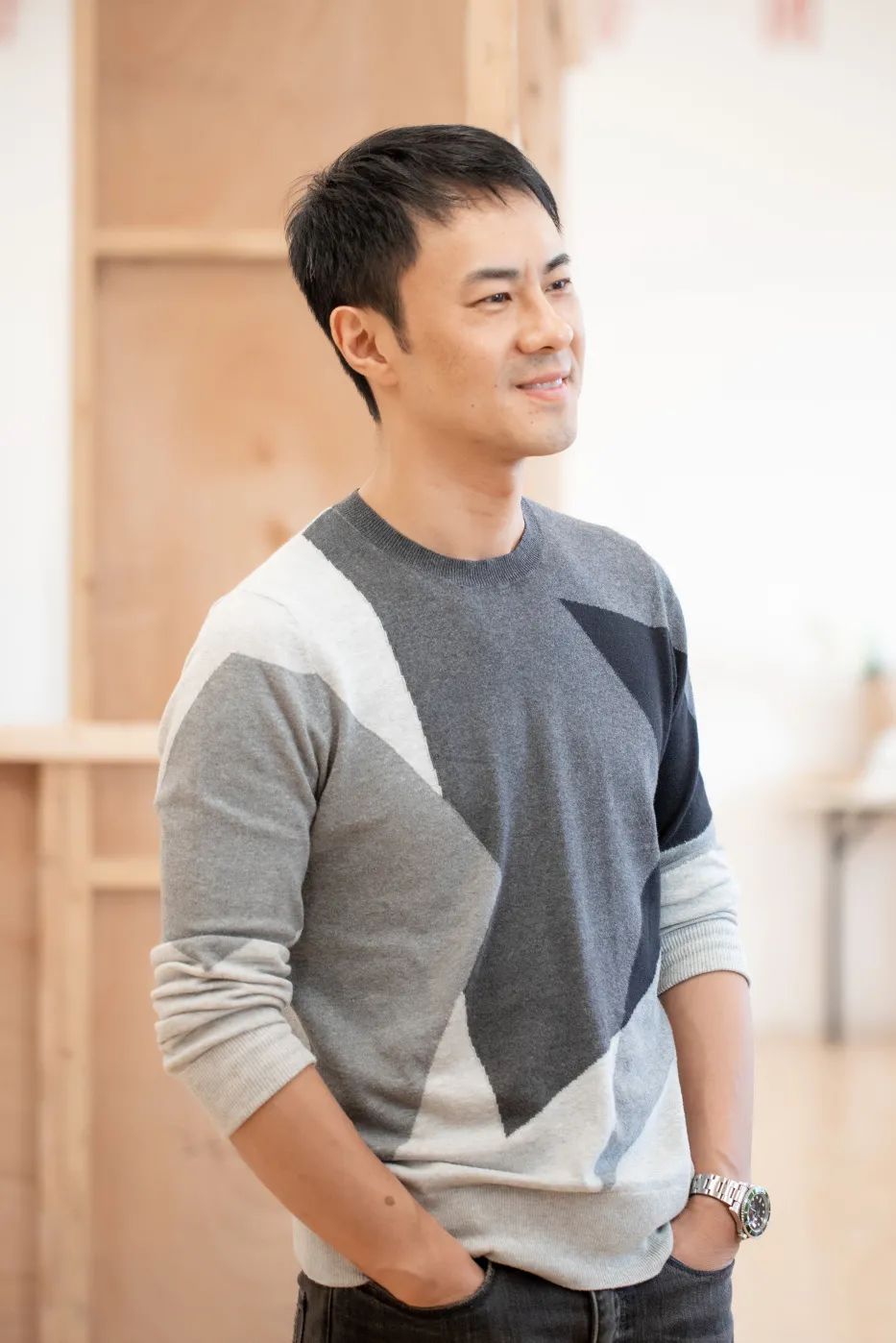 公益话剧向阳而生黄金七十二小时的生死赛跑