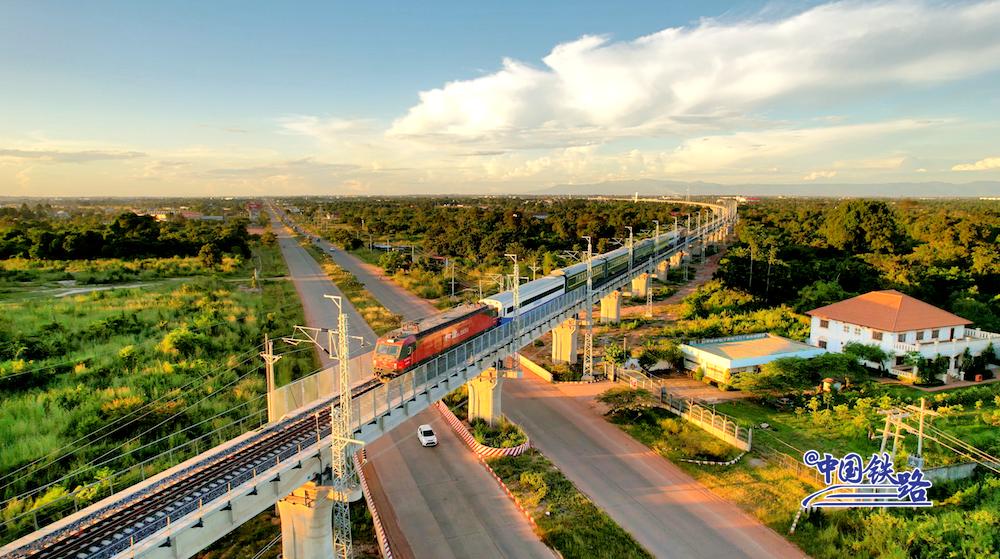 中老铁路老挝段预计2021年底开通运营