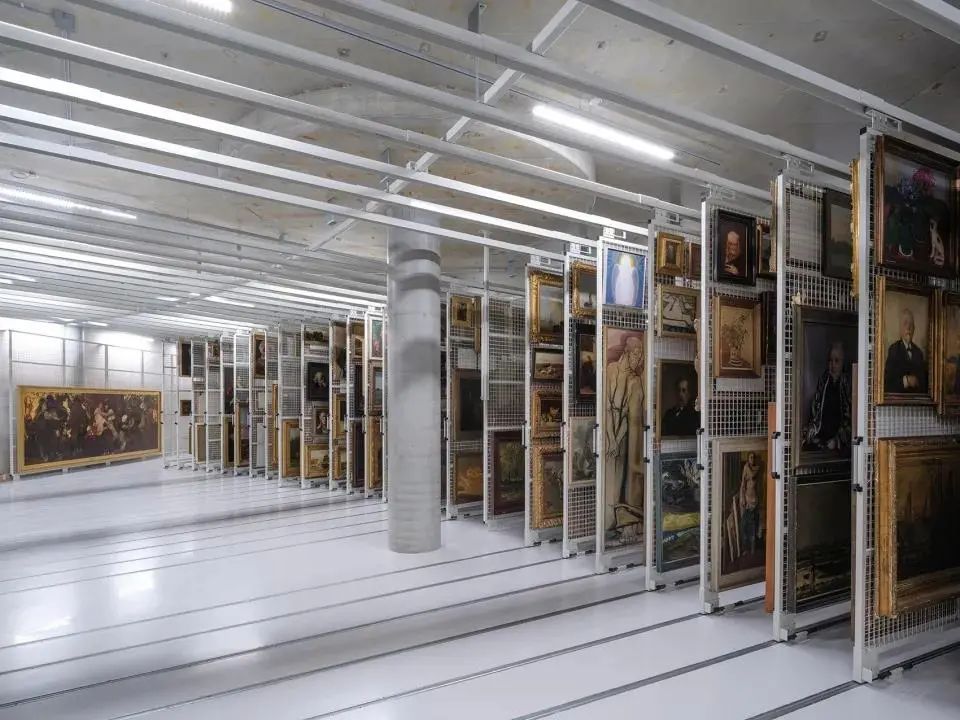 雪中的故宫脊兽最美艺术仓库开放徐冰天书号穿越卡门线9组明星艺人