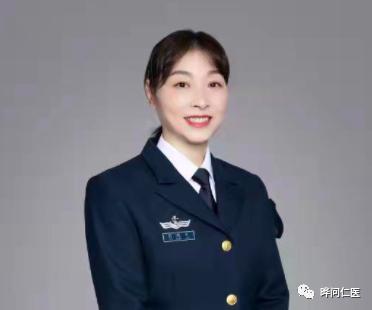 刘晓军|白袍戎装,玫瑰铿锵