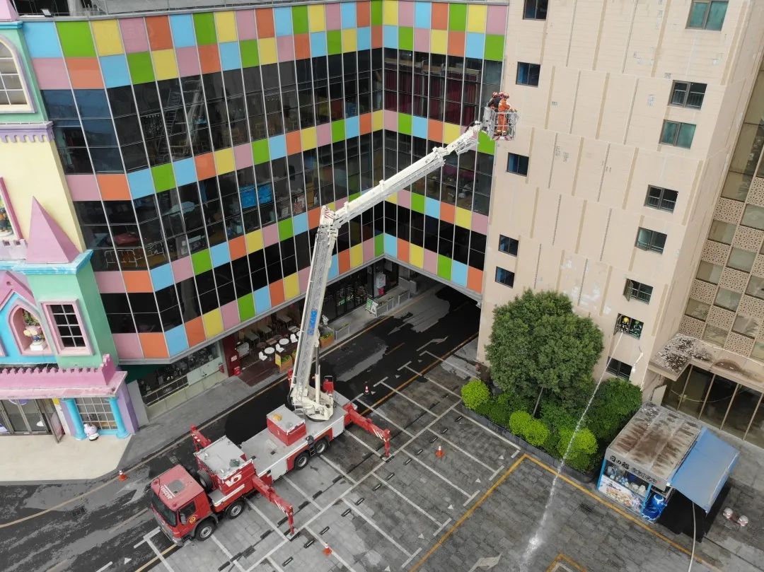 桥头消防救援大队在上悦汇上演紧急救援