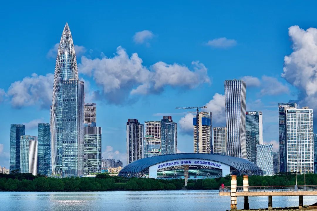 极度舒适冬日里的深圳蓝