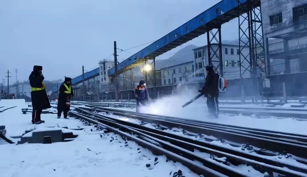 中國鐵路瀋陽局集團有限公司本溪車務段牽頭組織丹東工務段,瀋陽電務