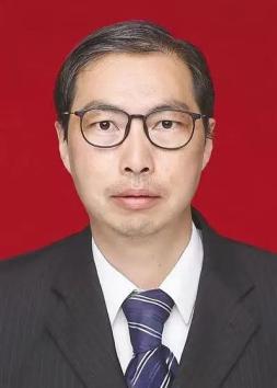 严正获第八届全国道德模范提名奖